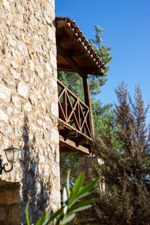 Вилла Mariolata Stone House Lilaia Экстерьер фото